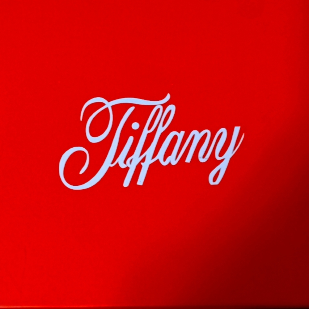 Tiffany friends and family air 1